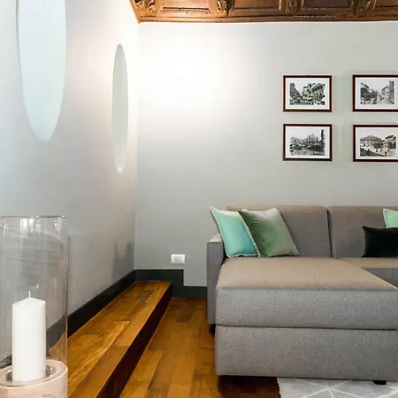 Hintown 9 Montenapo Hotel Milán